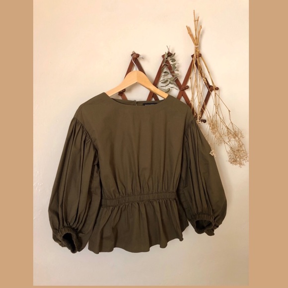 ❀Banana Republic Green Puff Sleeve Blouse XS - Picture 3 of 6